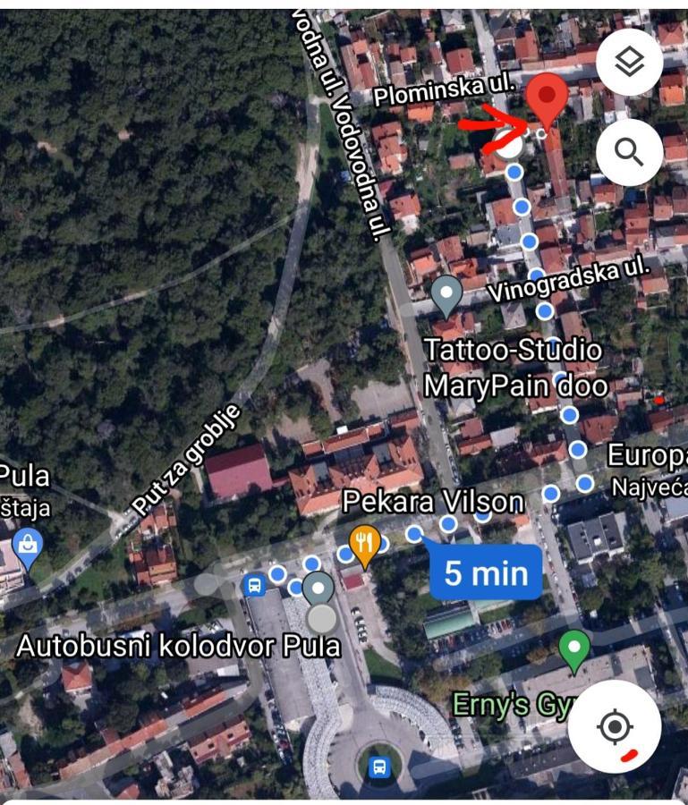 Studio Apartment City With Free Parking Пула Екстер'єр фото